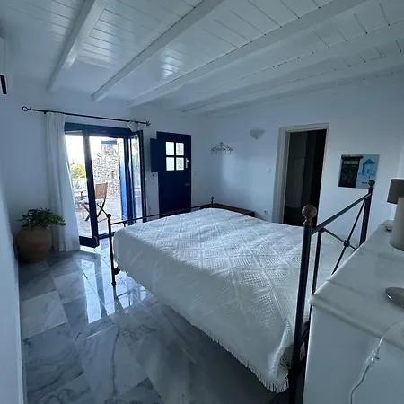 Semesterbostad Drionisi In Tzanes, Paros - 6 Guests