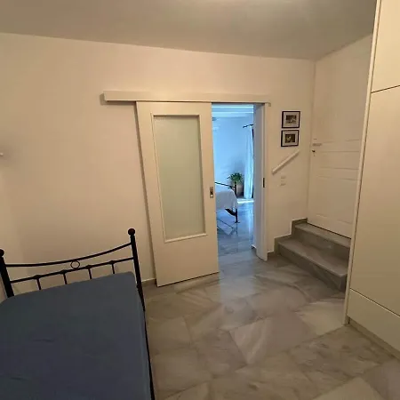 Drionisi In Tzanes, Paros - 6 Guests Semesterbostad *